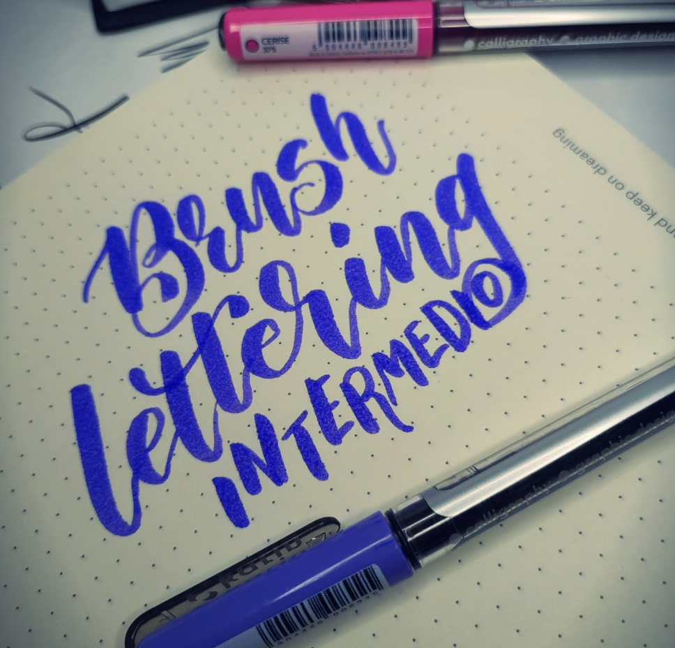 Brush Lettering Intermedio